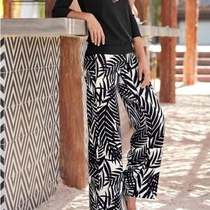 Boston Proper Black and White Leaf Print Wide Leg Pants